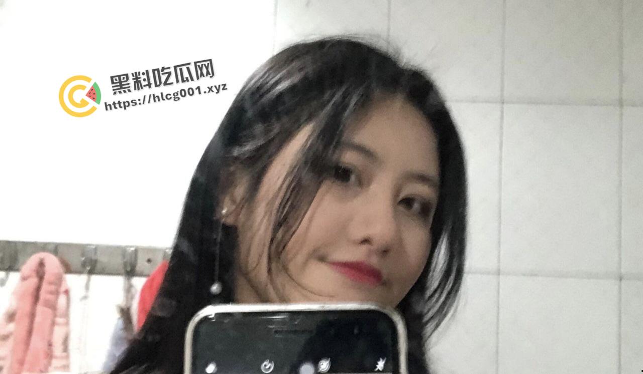 经典永流传！反差婊【李苗】男友视角的性爱记录 温暖的笑容和颤抖的骚穴 今晚就你了  第8张