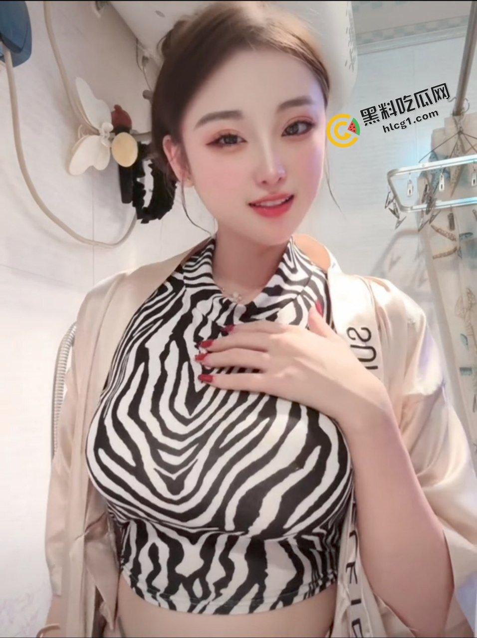 快手女网红『男王』E奶 奶量惊人 大尺度视频曝光 抖奶裸舞合集！  第3张