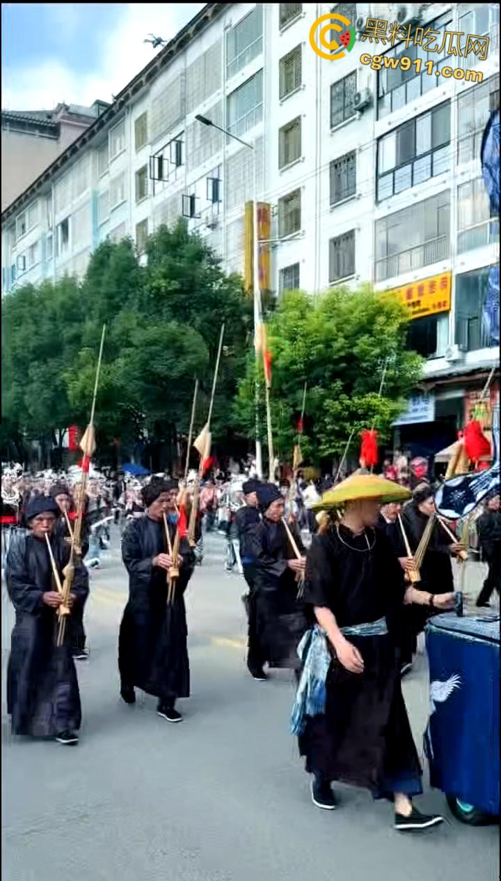 贵州丹寨县龙泉镇中国非遗保护年会 ，非遗周大型非遗万人盛装巡演，非遗瑰宝代代传，场面壮观精彩绝伦震撼人心！  第6张