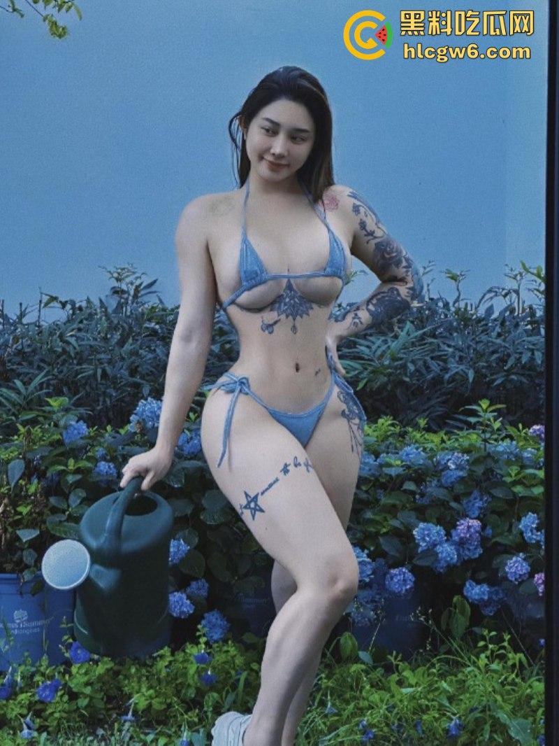 全网500万粉网红【宋昱欣】93年臀神微密圈福利与打乳钉视频 炸裂巨乳令人心动  第1张