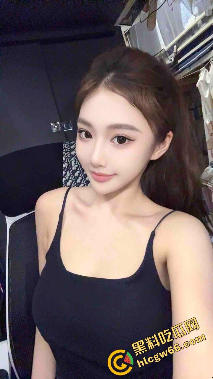 郑州美艳人妻【王瑞敏】贵妇变反差母狗舔蛋口交爽翻天，微信约炮翘蜜臀双洞被操黑，舔野屌骚脸兴奋炸裂！  第5张