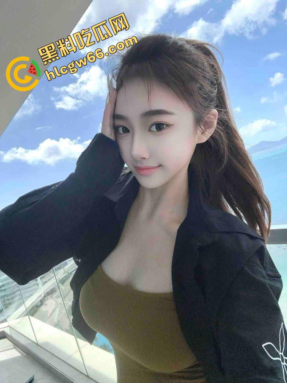 郑州美艳人妻【王瑞敏】贵妇变反差母狗舔蛋口交爽翻天，微信约炮翘蜜臀双洞被操黑，舔野屌骚脸兴奋炸裂！  第9张