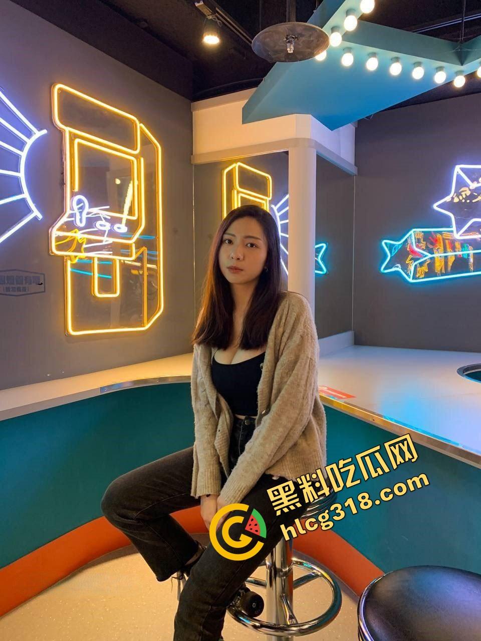 呼市健身房大奶翘臀女私约酒店，女上位电臀狠摇猛榨，肥臀夹爆精囊还会毒龙，男人根本扛不住！  第7张