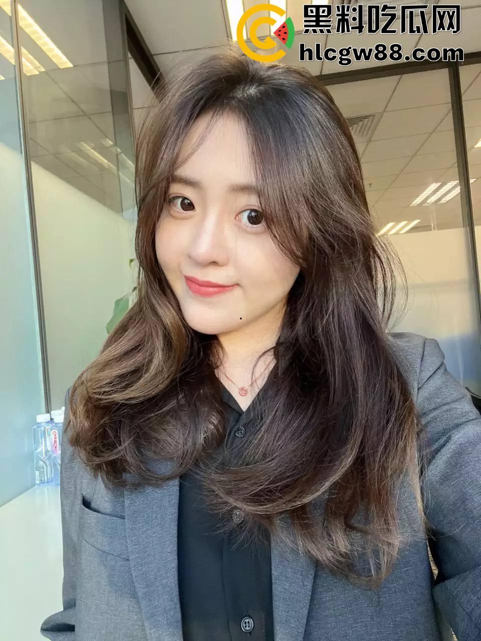 河北瓜友自曝极品前女友，粉嫩美鲍一手可握的大奶，床上会吃会叫骚得没边，如今成了谁的专属母狗？  第1张