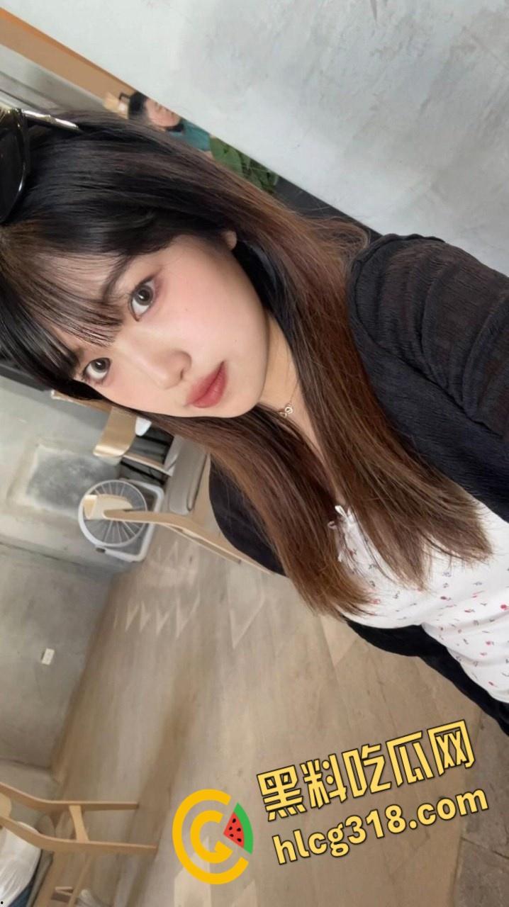 台北南华高中生【蔡子瑜】，清纯甜美脸蛋，毕业出来同居做爱，被男友调教的真会榨精 !  第2张