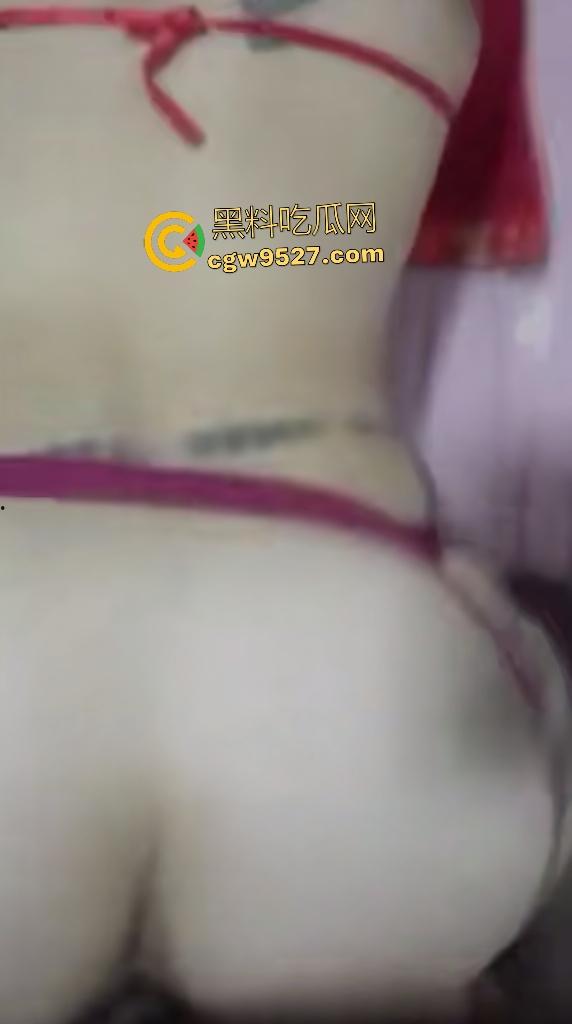 抖音【川妹儿雪儿】纹身婊被后入像放鞭炮，口交巨乳垂荡和冬瓜一样大！  第6张