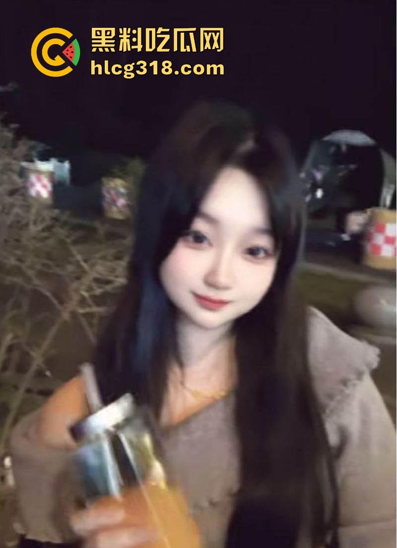 约炮抖音清纯少女【草莓真好吃】修长美腿纤细诱人，性感翘臀在线后入，草莓确实好吃！  第6张