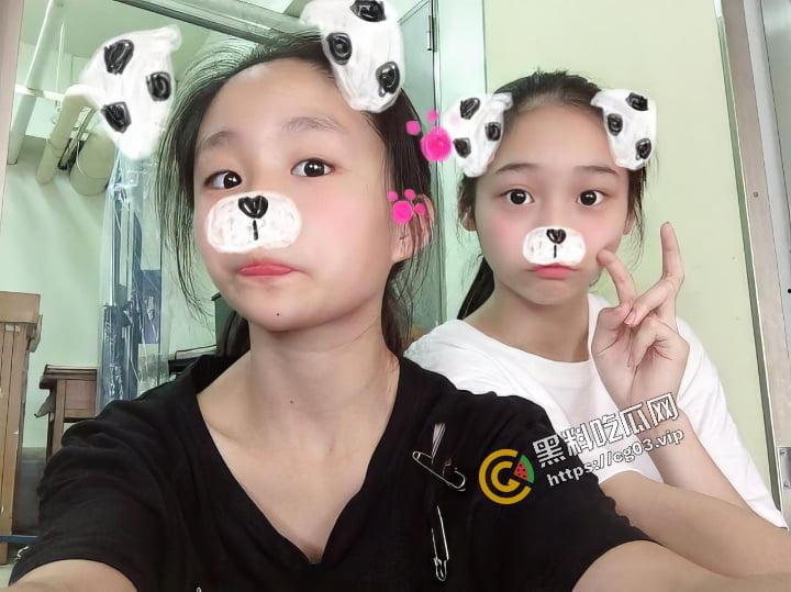 漂亮校花妹子被忽悠参加综艺选秀 一步步引导着把衣服给脱光了  年轻的肉体就是嫩啊！ 第2张