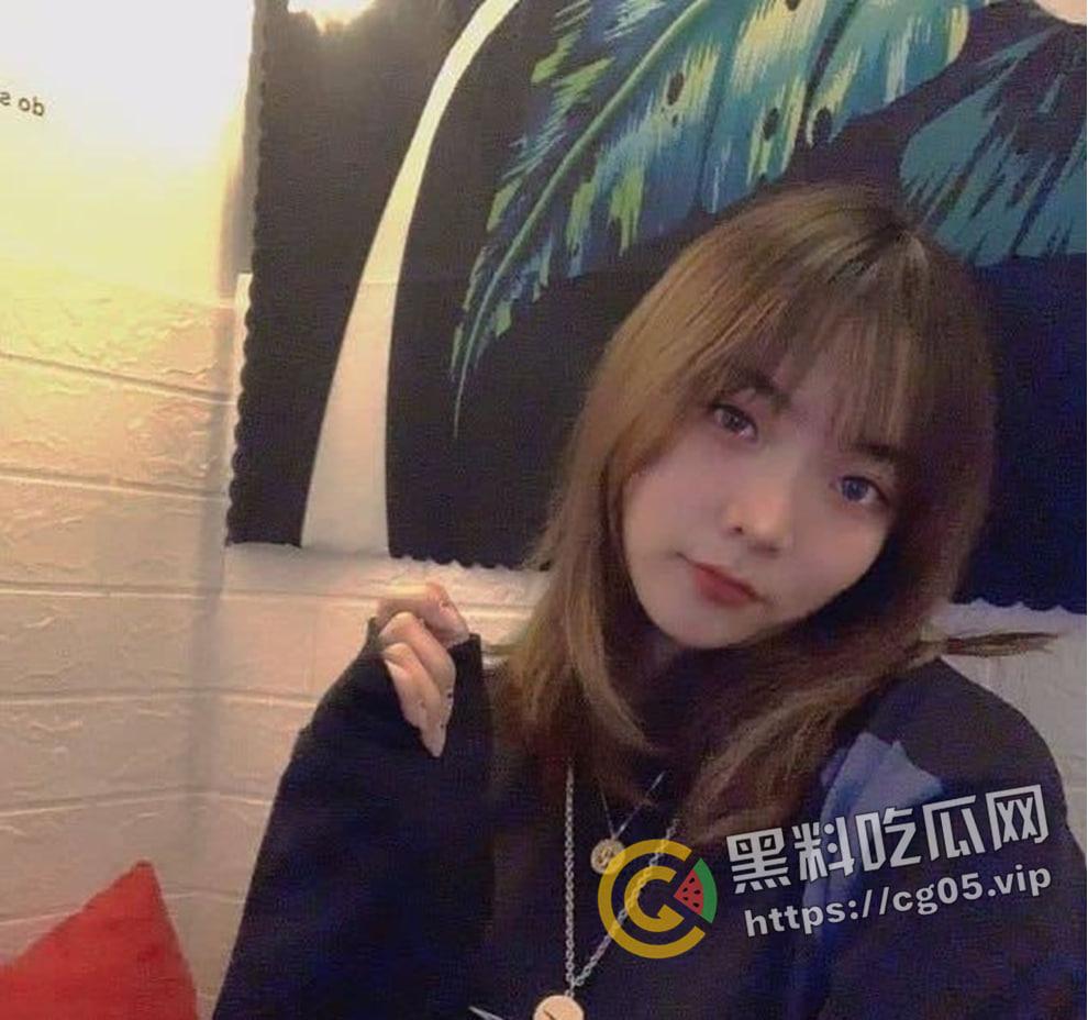 台湾海洋大学台妹被男友流出私密视频 叫床嗲到人都酥了 被粗壮男友干到都快哭了  第3张