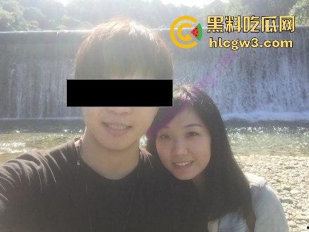 云盘泄密清纯女友性爱日常曝光  外表无害内心骚到飞起，下面插一根嘴里还塞一根！ 第13张