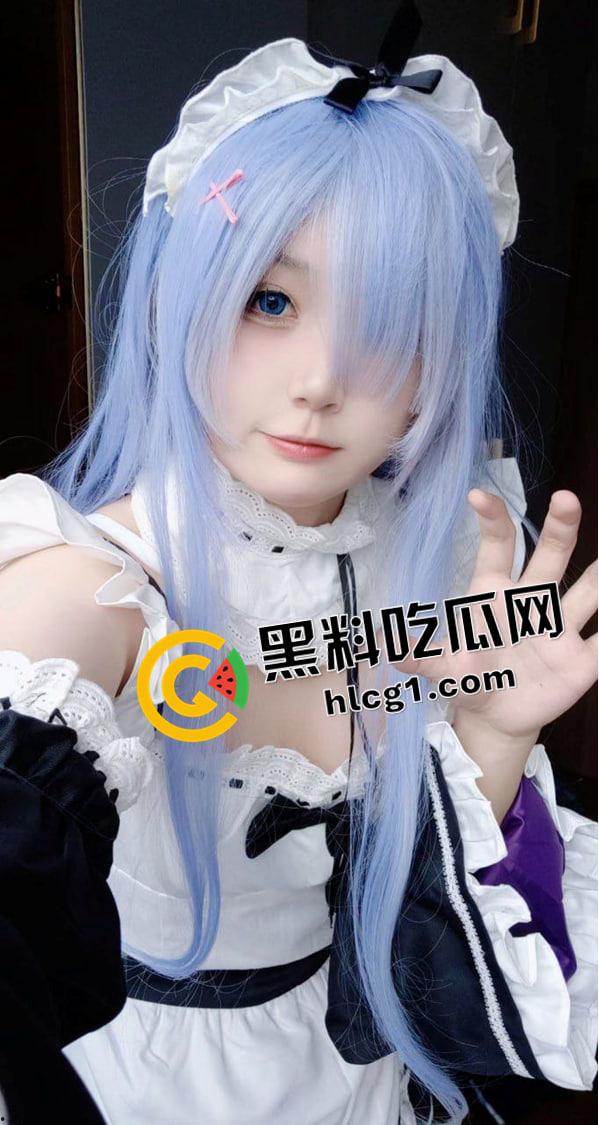 b站嫩妹女coser删号跑路 付费定制流出 丝袜玉足 超粉嫩小穴 还在发育的诱人美乳  第1张