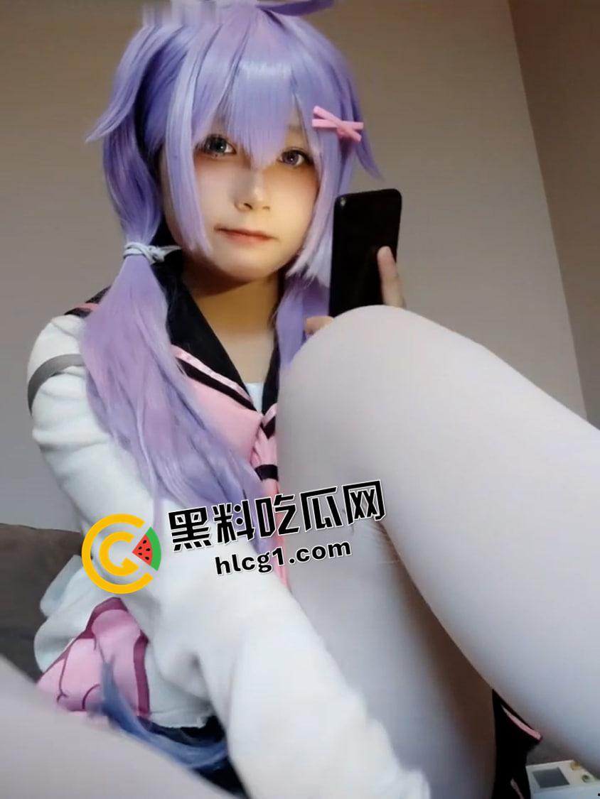 b站嫩妹女coser删号跑路 付费定制流出 丝袜玉足 超粉嫩小穴 还在发育的诱人美乳  第3张