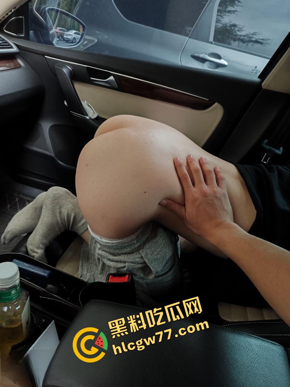 杭城艺术学院高颜值女大学生【蒲悦蓝】从白裙学妹到富二代的性奴肉狗，被PUA调教成掰逼求操的反差骚货！  第14张