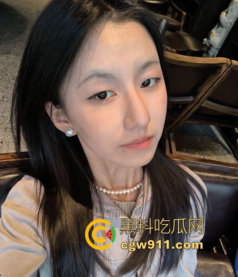 英国留子又爆大瓜！谢菲尔德大学【李玲】被绿帽男友曝光性爱视频，黑丝反差母狗无限诱惑，露脸口交一脸淫靡！  第3张