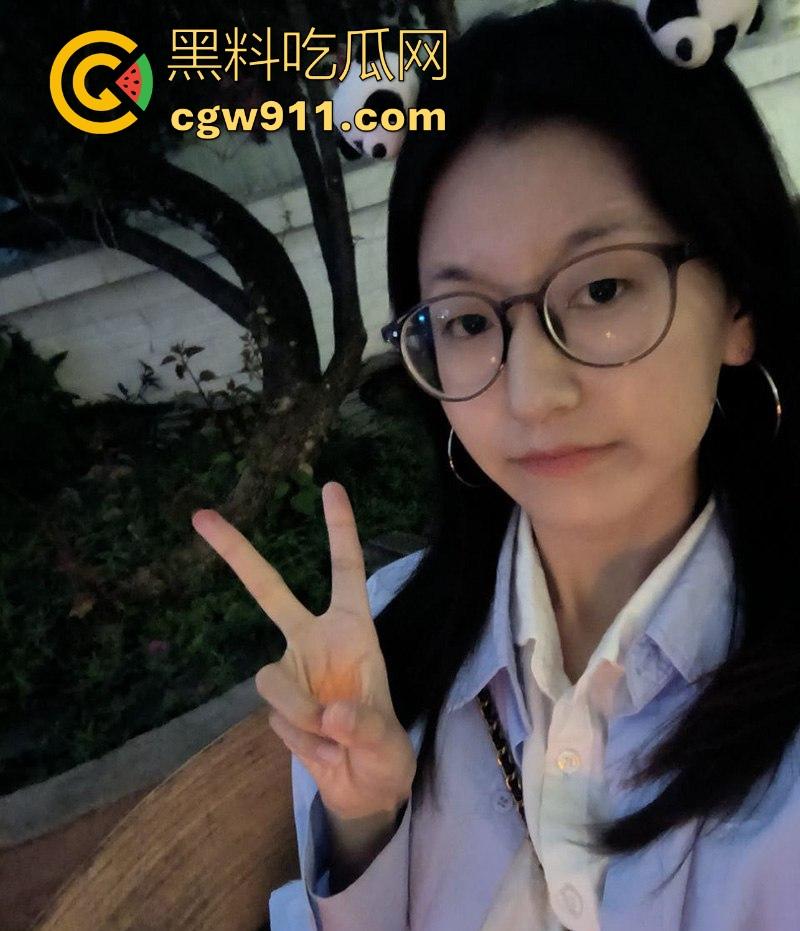 英国留子又爆大瓜！谢菲尔德大学【李玲】被绿帽男友曝光性爱视频，黑丝反差母狗无限诱惑，露脸口交一脸淫靡！  第5张