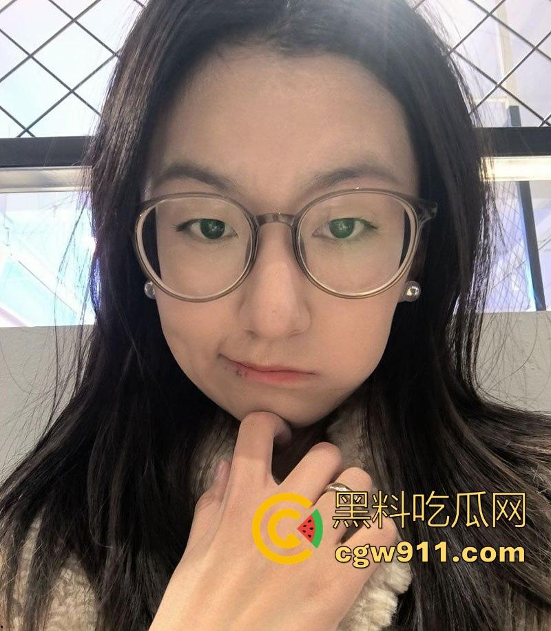 英国留子又爆大瓜！谢菲尔德大学【李玲】被绿帽男友曝光性爱视频，黑丝反差母狗无限诱惑，露脸口交一脸淫靡！  第6张