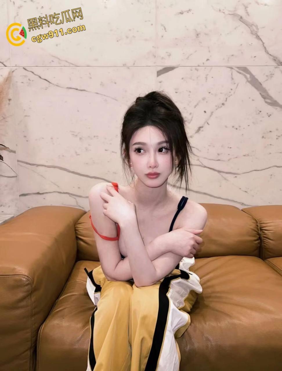 上海戏剧学院舞蹈生【宋雅倩】，一放假立马被男友拉去开房，超粉嫩白虎骑乘榨精，肏到求饶放过 ！  第2张