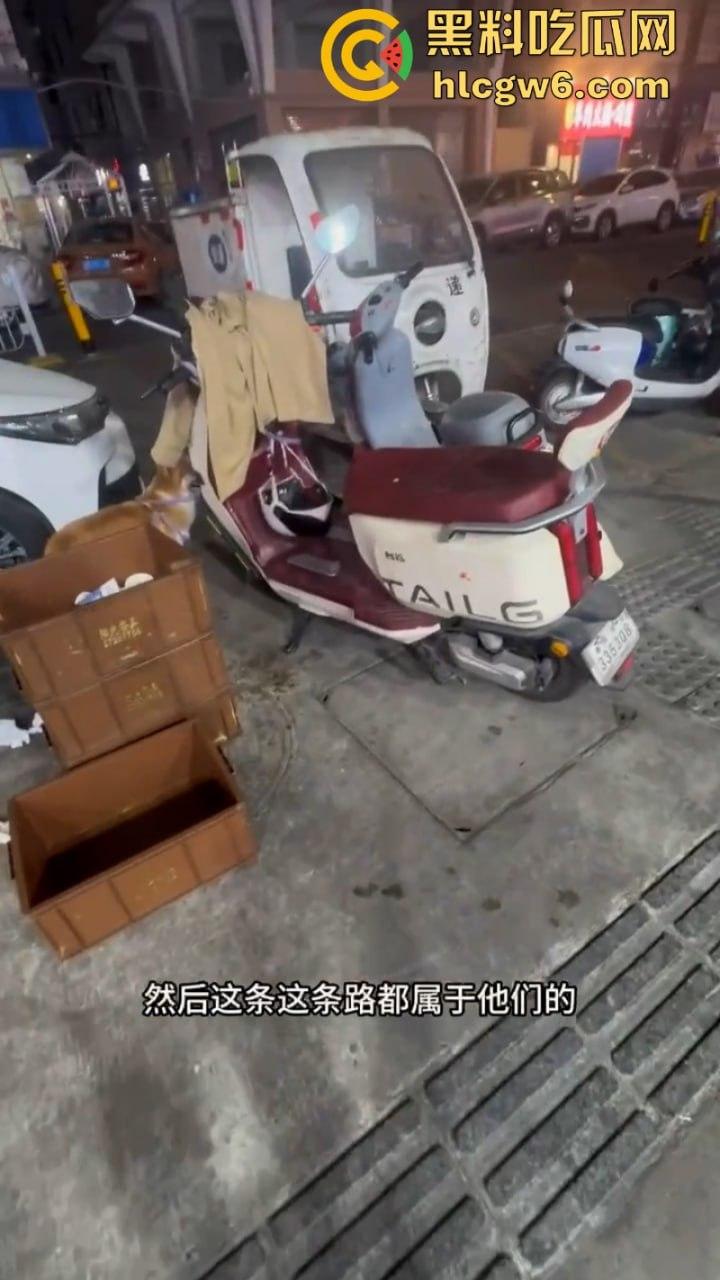 四川街覇店老板恶意往电瓶车上泼油被硬核美女车主拍视频曝光 引无数网友差评攻击关门大吉  第5张