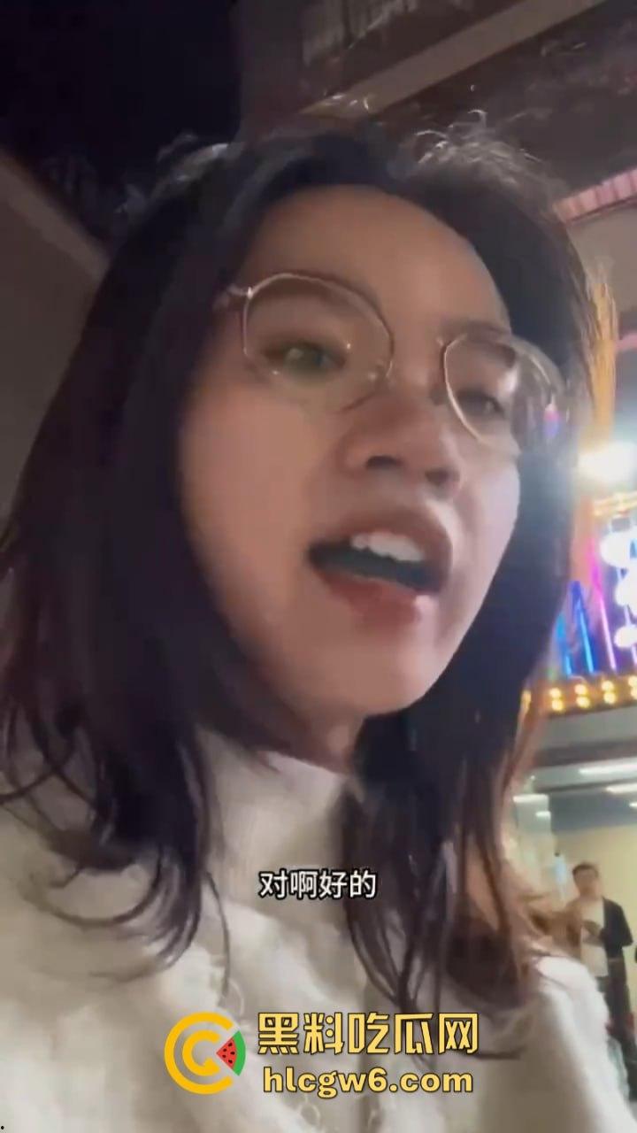 四川街覇店老板恶意往电瓶车上泼油被硬核美女车主拍视频曝光 引无数网友差评攻击关门大吉  第8张