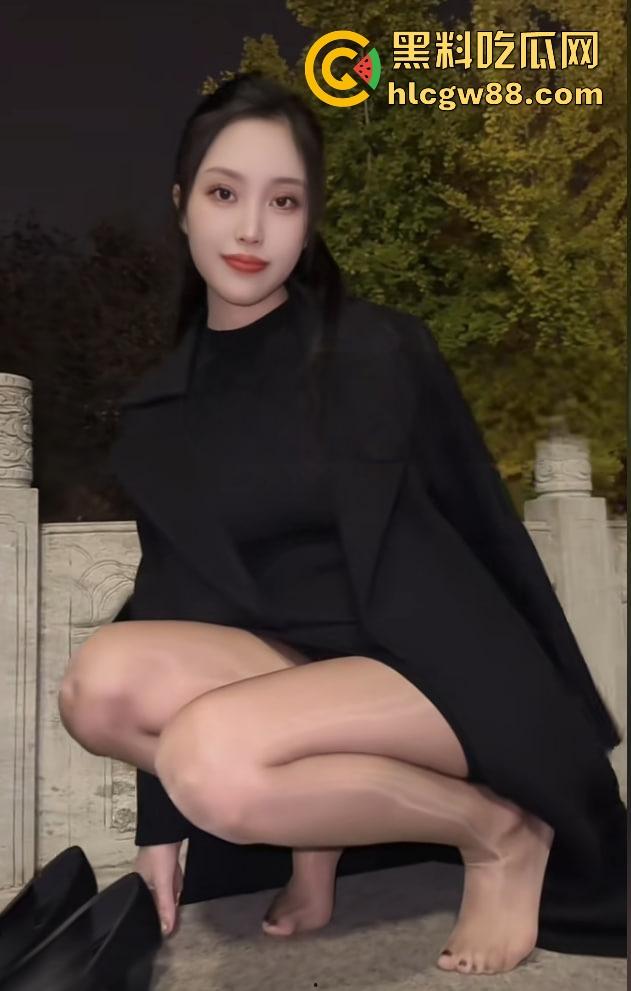 吉林医专骚母狗【杨思思】长腿极品学生妹性瘾炸裂，天天网上撩骚发自慰视频勾网友操，水手服约啪流出直接硬爆！  第3张