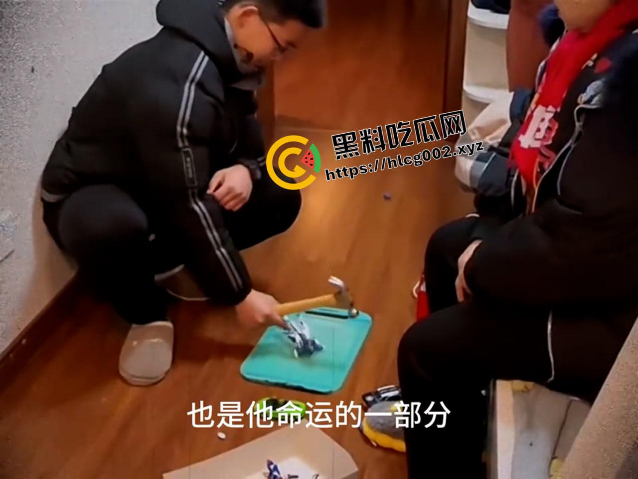 开盒【赵菊英】！退休老师家访开盒  砸毁手办 扔掉手办 掌箍学生 全网公共愤的教育家 第3张