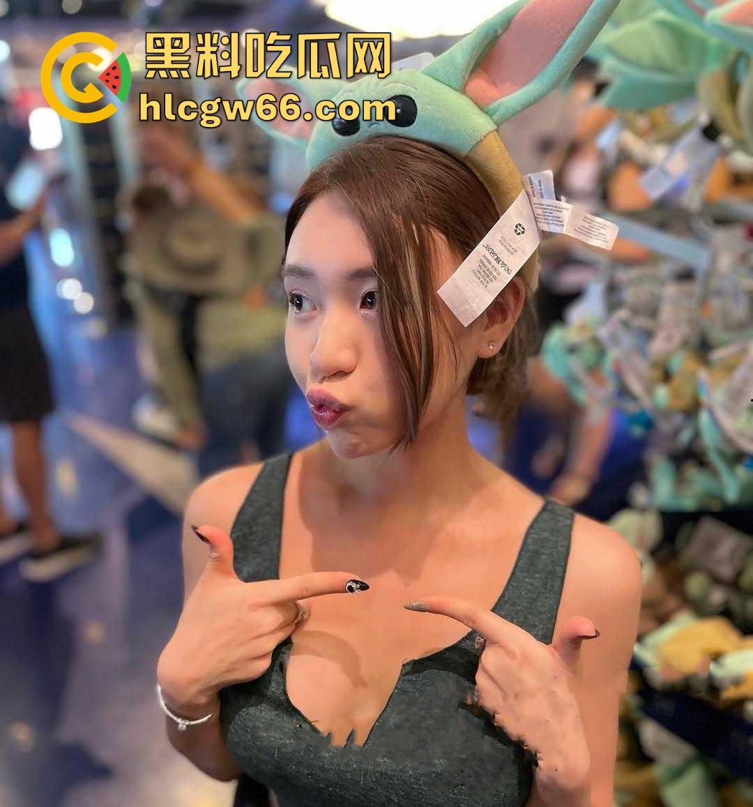 海外留学也不忘了卖逼赚美刀 前凸后翘的香港气质留学生 【陈晞文】被白人当作人形泄欲玩具  第1张