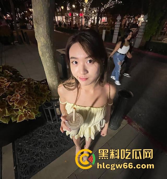 海外留学也不忘了卖逼赚美刀 前凸后翘的香港气质留学生 【陈晞文】被白人当作人形泄欲玩具  第2张