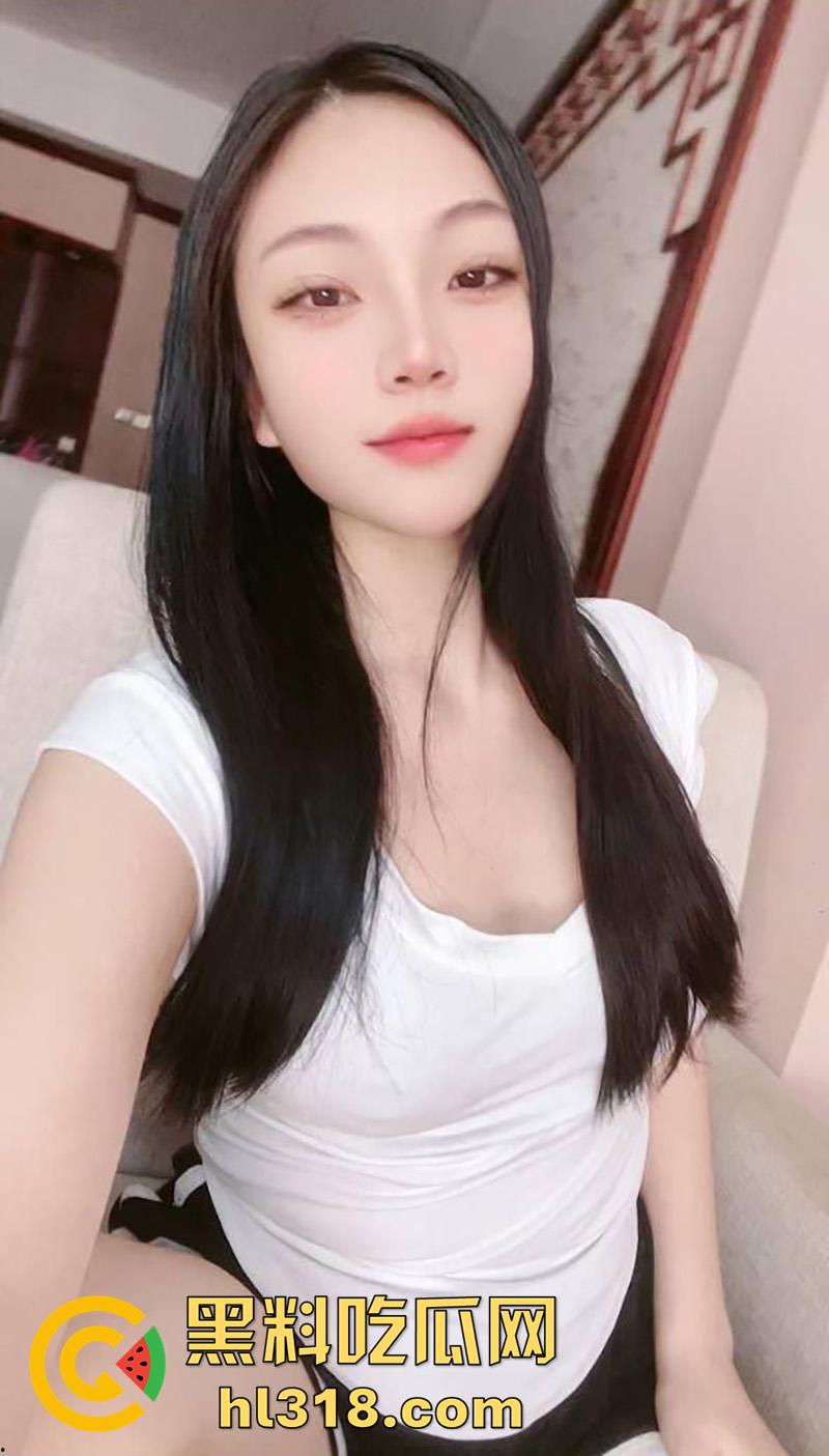 缅甸果敢夜场女【杨改琴】，高颜值极品身材骚鸡，5000元就能带走过夜，小穴带病有粉刺，在勐拉非常出名  第1张