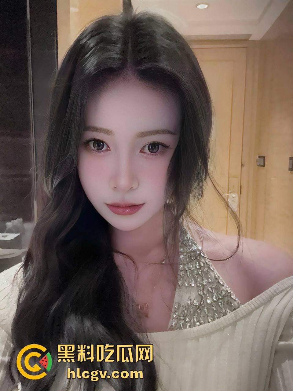 上海绿奴自爆极品骚妻！丝袜长腿撩到极致在线求单男！主动掰开骚穴邀单男干到爽！  第22张