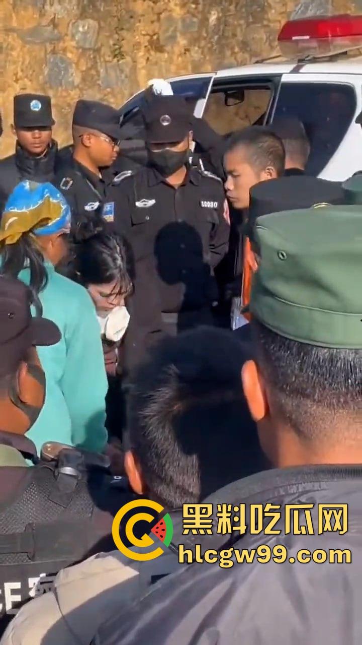 全网震惊！缅甸佤邦男子【陈尼荣】丧心病狂对生父痛下杀手，现场直击公审现场全程高能  第4张