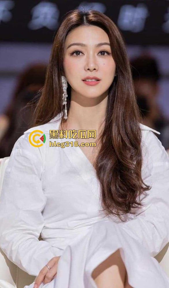 香港兔子警官变黑鬼宠物『薛凯琪』亲测黑屌开膛4分钟激战流出，最后少女被操成爆浆兔！  第2张