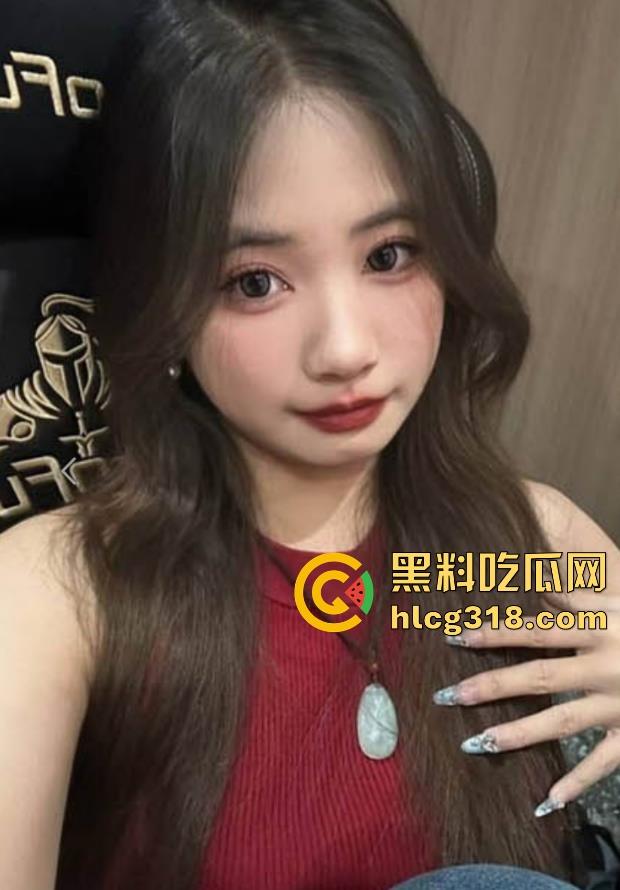 极品舞蹈模特【刘慧慧】约炮视频流出 酒吧骚舞身段撩人全场焦点 私下金主专属母狗 口交骑乘榨精淫叫不断！  第2张