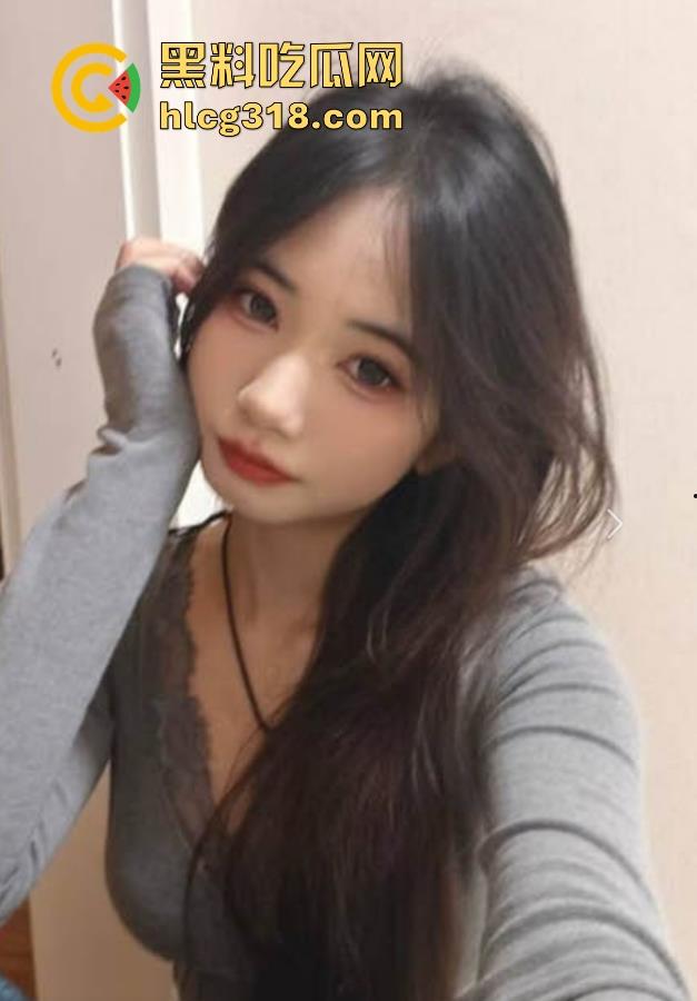 极品舞蹈模特【刘慧慧】约炮视频流出 酒吧骚舞身段撩人全场焦点 私下金主专属母狗 口交骑乘榨精淫叫不断！  第3张