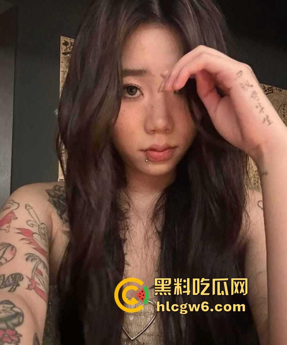 河北精神小妹【向如意】不愧是个狠人，身材顶姿势骚，被曝光不雅视频，床上吃鸡吃到飞起，翻车也香得离谱！  第1张