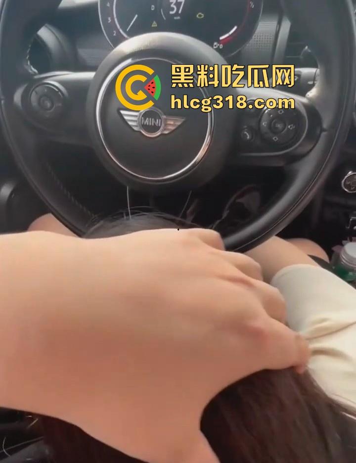 富二代约炮极品身材高颜值幼师 车内深喉口交 酒店3P内射粉嫩骚穴 完美露脸无比反差！  第2张