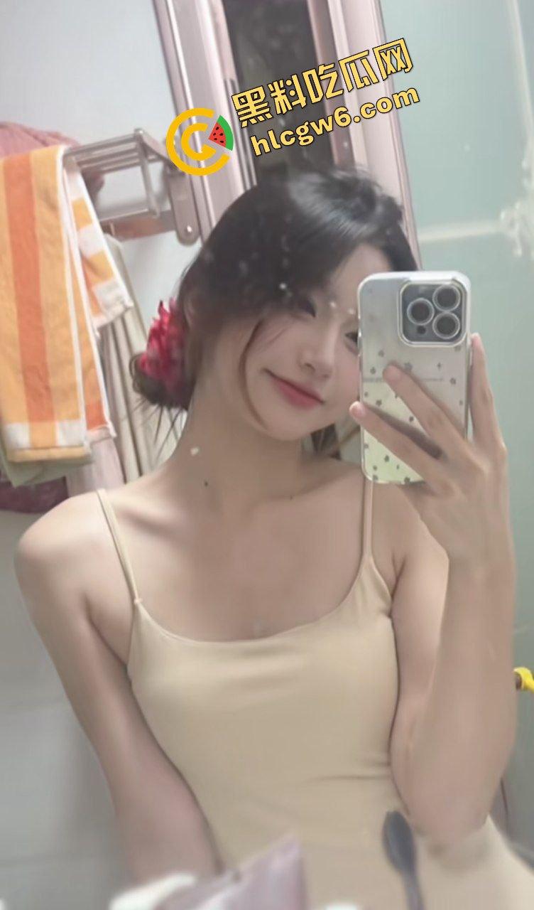 辽宁凤城肉感炮架风骚反差骚鸡『唐紫瑜』与啤酒肚大哥激情口交 内裤直插爆怼骚逼！原创独家流出！  第5张