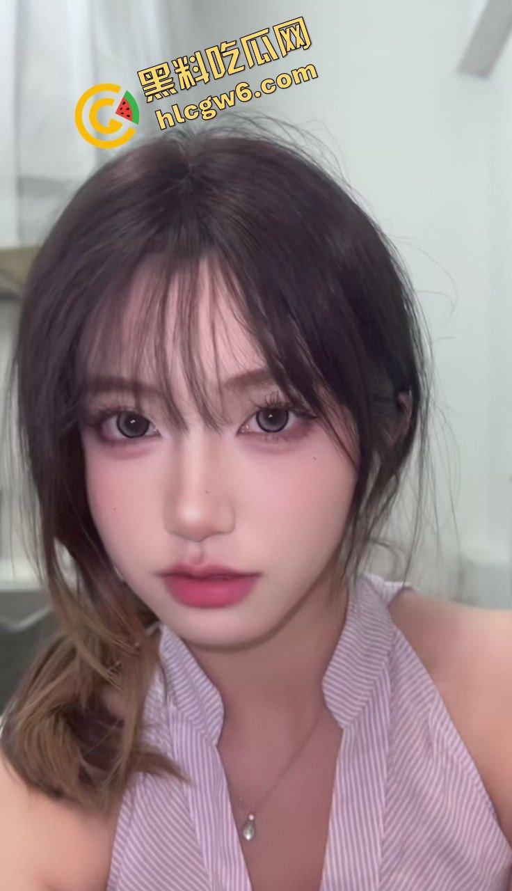 辽宁凤城肉感炮架风骚反差骚鸡『唐紫瑜』与啤酒肚大哥激情口交 内裤直插爆怼骚逼！原创独家流出！  第7张