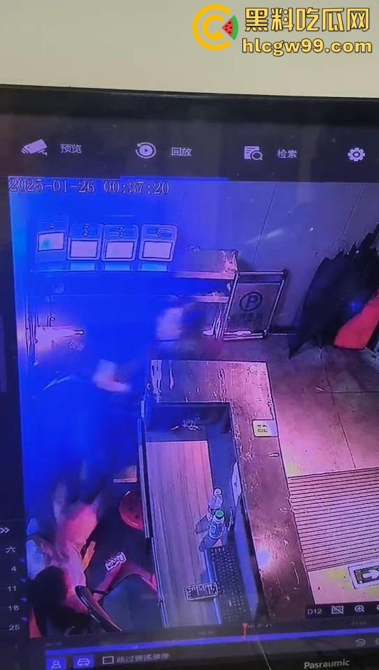 新年第一刀,莆田大过年上演血腥捅人案,五六刀下去，白刀进红刀出，大过年直接血溅当场！  第8张