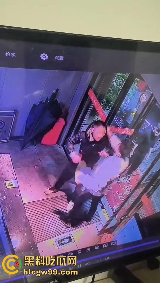 新年第一刀,莆田大过年上演血腥捅人案,五六刀下去，白刀进红刀出，大过年直接血溅当场！  第10张