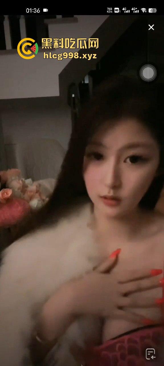 抖音网红【子易Tina】直播闪现自摸啪啪！骚货销号消失，是不是被大哥包养了？  第3张