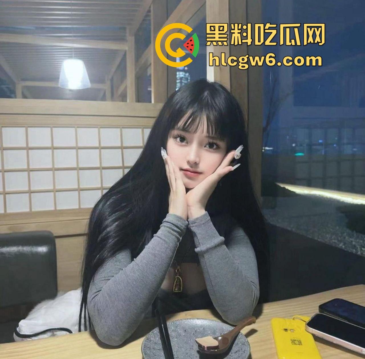 大连性感巨乳大长腿女神【淼淼】露脸狂操视频外泄，被金主爆出猛料，姿势骚到叫人恨不得干穿屏幕！  第1张