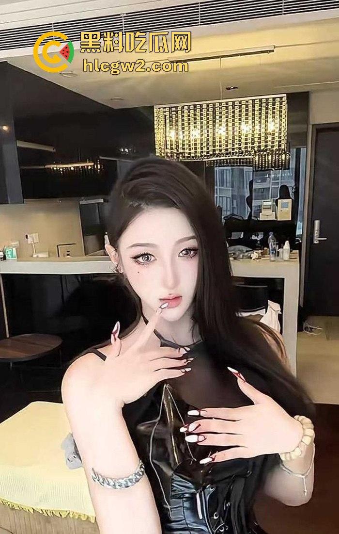 上海极品TS【潘雨辰】高挑火辣身材 绝美容颜加精湛口技 纤细美腿撩人骚动 比女人还会叫！慎入！  第2张