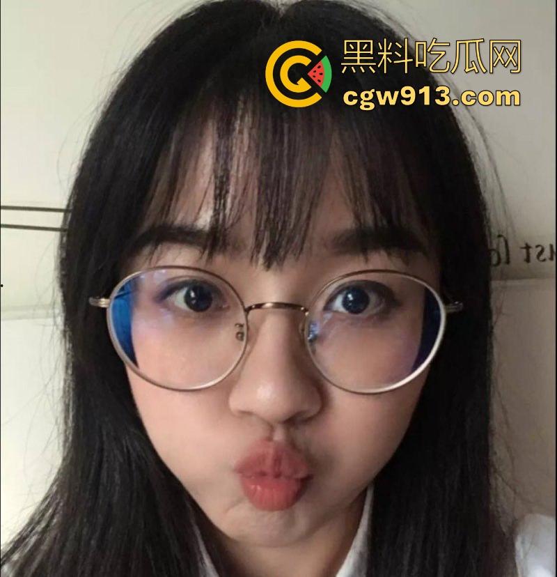 哈尔滨师范学院【王丽丽】白天戴着眼镜装清纯学生妹，晚上就被金主包养，被当母狗调教玩弄，极其反差！  第4张