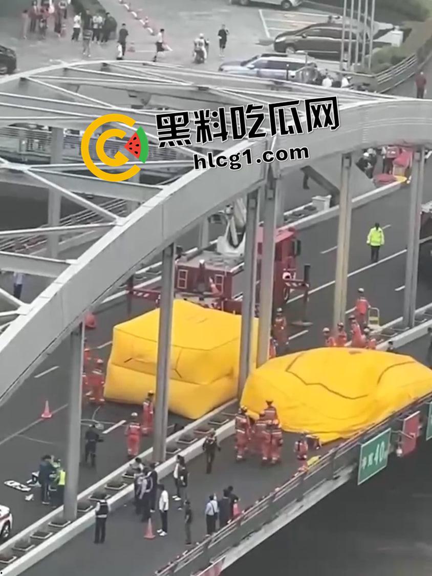 宁波女子轻生现场 老公沉迷女主播准备离婚 怀孕四个月寻死 现场视频 流出 有救生垫也摔不轻  第5张