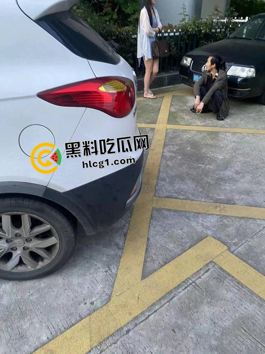 宁波女子轻生现场 老公沉迷女主播准备离婚 怀孕四个月寻死 现场视频 流出 有救生垫也摔不轻  第6张