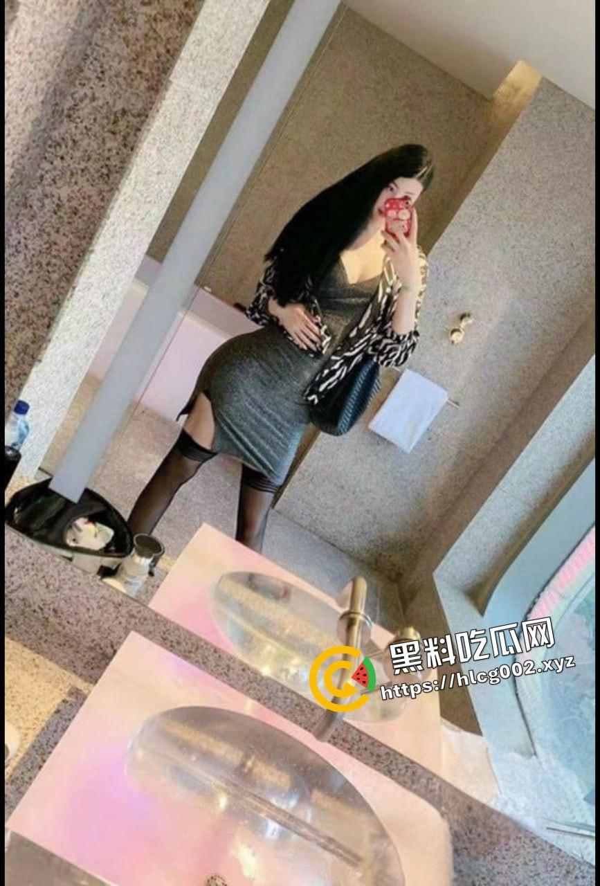 一米八性感大长腿骚逼御姐『ts米粒姐姐』手握17cm仙女棒可攻可守！发骚做爱视频合集流出！  第3张