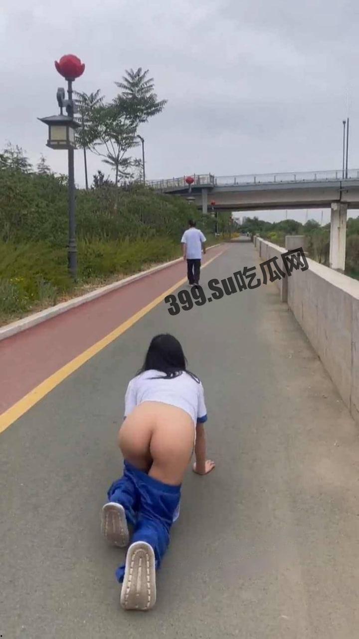 郑州七中 女学生玩暴露被同学偷拍流出  第3张