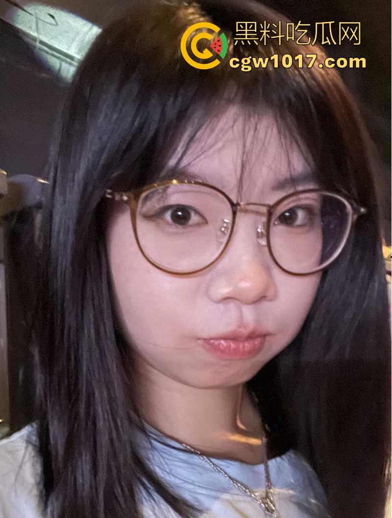 深圳职业学院大二极品学妹【李丽】骚浪小母狗露脸挨操调教， 无套猛操、跳蛋狂虐、口交吞精骚到骨子里的淫荡小骚逼！  第2张