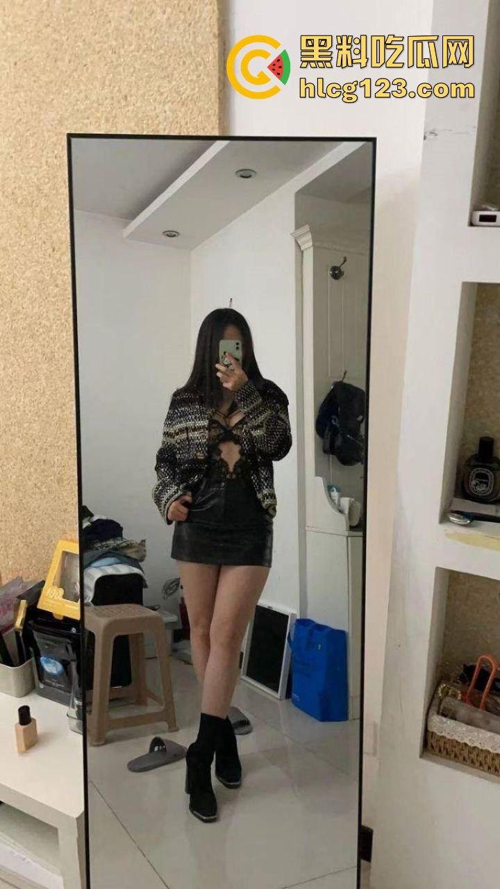 江苏人妻骚母狗苗慧慧，反差婊被爆出绿老公成马，情趣制服全是给别的男人穿！  第7张