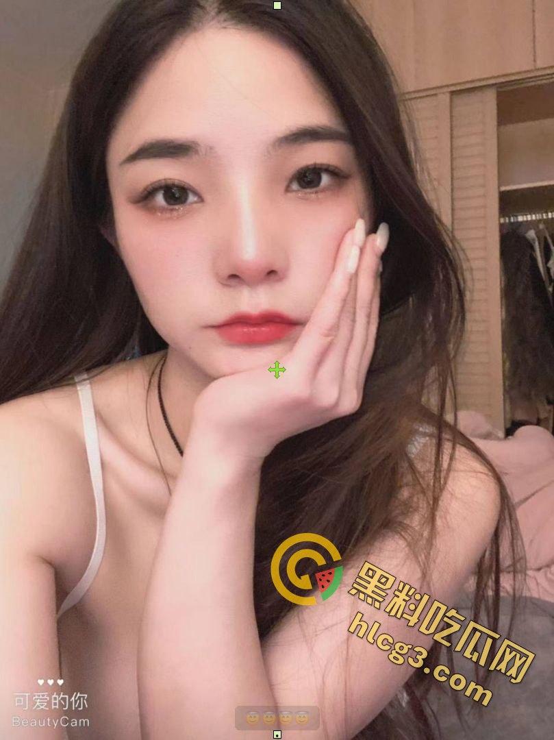 福州高颜值妹子私拍流出，口活啪啪被按双乳抽插令人爽爆  第2张